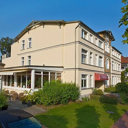 Apartment Edda - Ferienzimmer 25 *